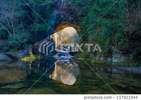 （千葉縣）Kameiwa洞穴/深溝瀑布心形發光 137921944