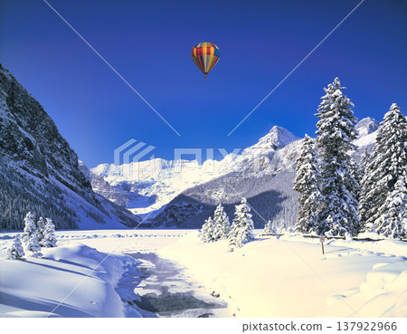 The breathtaking scenery of Lake Louise in Banff National Park during the harsh winter. 137922966