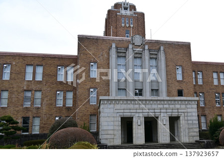 茨城縣水戶市三之丸政府大樓，這座歷史悠久的磚砌現代建築的詳細信息 137923657