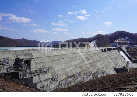 Viewing the Atsuhoro Dam from the right bank Viewing the Atsuhoro Dam from the right bank 137925505