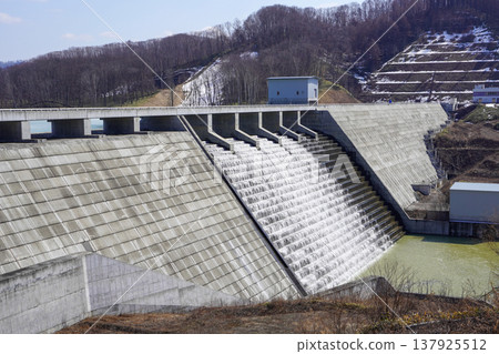 Viewing the Atsuhoro Dam from the right bank Viewing the Atsuhoro Dam from the right bank 137925512