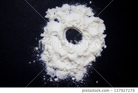 Stack of white flour isolated with a hole in the middle. Graphic resource Stack of white flour isolated with a hole in the middle. Graphic resource 137927278
