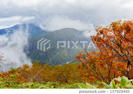 秋天的山 137928485