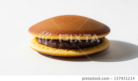 這道菜堪稱傑作，其精緻的粗粒紅豆沙定會讓你著迷。 137931214