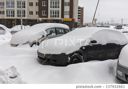 cars under the snow, winter cars under the snow, winter 137932661