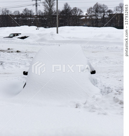 cars under the snow, winter cars under the snow, winter 137932663