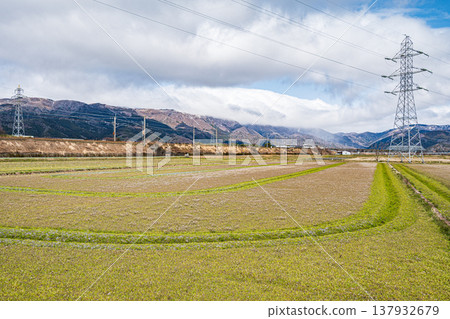 滋賀縣高島市奧琵琶湖牧野町的鄉村景觀 137932679