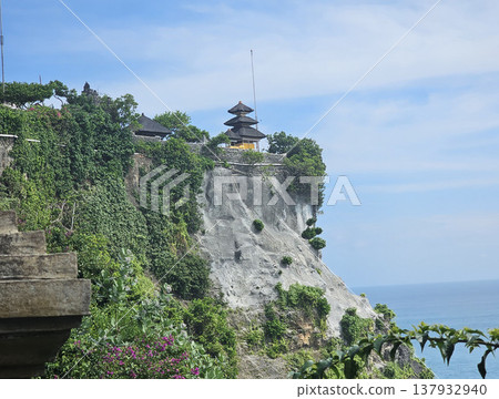 Bali Uluwatu Temple 137932940