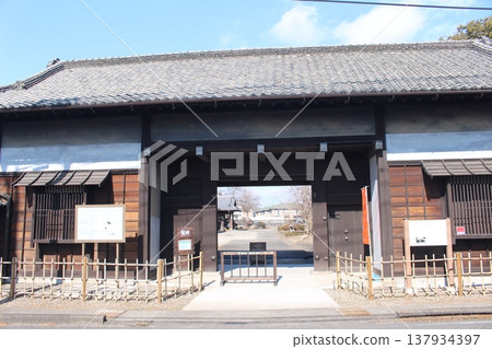 瀧澤家族住宅 137934397
