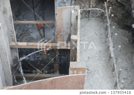 Construction Construction 137935418