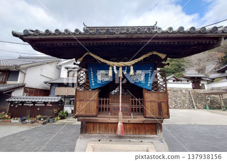 Takehara, the "Little Kyoto of Aki": A view of the Ebisu-do temple standing in the historic townscape. 137938156