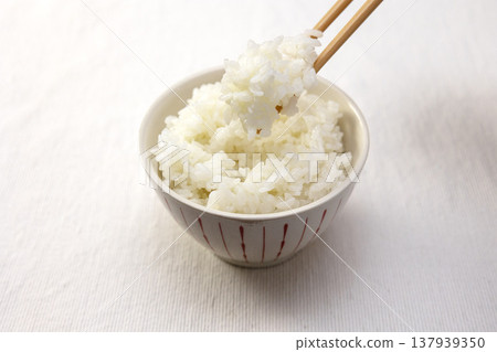White rice served in a bowl 137939350