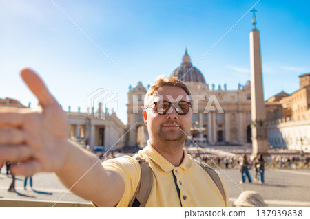 Tourist taking selfie at St Peter Square Vatican Tourist taking selfie at St Peter Square Vatican 137939838