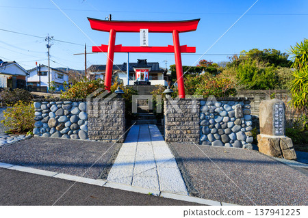 鹿兒島縣市龜屍野市端島惠比壽神社：鳥居及景色 137941225