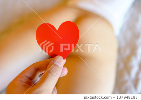 Intimate areas, VIO hair removal, menstruation, sexually transmitted diseases, women's specific concerns - image - daytime color Intimate areas, VIO hair removal, menstruation, sexually transmitted diseases, women's specific concerns - image - daytime color 137949183
