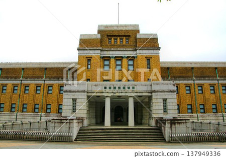 從空中俯瞰，它像一架飛機……這是一座新文藝復興風格的國家級重要文化財產建築。 [日本國立科學博物館，日本展廳] 137949336