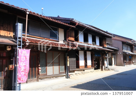 Shibata Family, Iwamura Art Museum 137951007