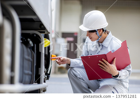 卡車檢查員 137951281