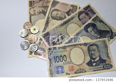 日本貨幣 137951696