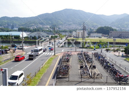 從吳市中心碼頭眺望吳市景色。 137952156