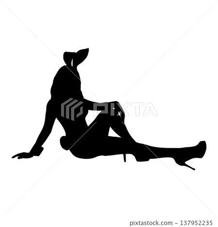 性感的兔女郎剪影 性感的兔女郎剪影 137952235