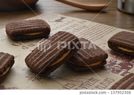 Milk Caramel Chocolate Sandwich Cookies Milk Caramel Chocolate Sandwich Cookies 137952308