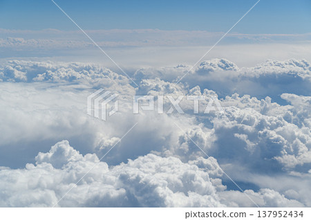 The majestic clouds viewed from above: a skyscape. 137952434