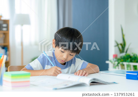 小學生要讀書 137953261