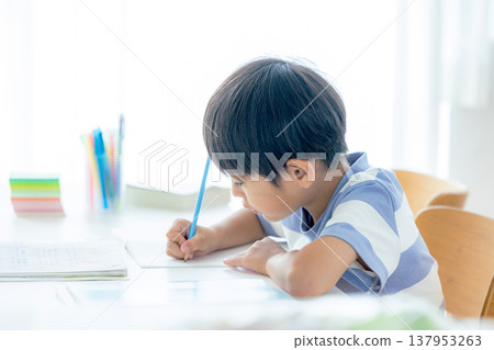 小學生要讀書 137953263