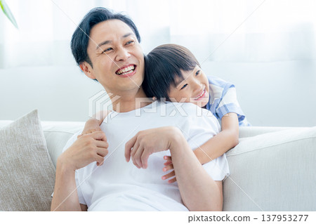 Dad and child Dad and child 137953277