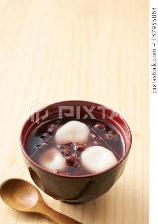 Shiratama Zenzai (rice flour dumplings in sweet red bean soup) - Image Shiratama Zenzai (rice flour dumplings in sweet red bean soup) - Image 137955063