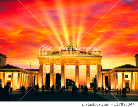 Evening view of the Brandenburg Gate in Berlin Evening view of the Brandenburg Gate in Berlin 137955344