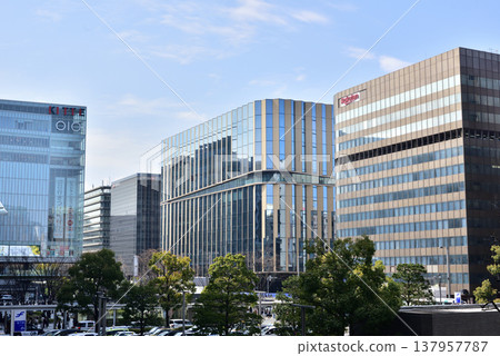 博多互聯 - JR博多站前重建大樓 - JR博多站正面景觀 博多互聯 - JR博多站前重建大樓 - JR博多站正面景觀 137957787