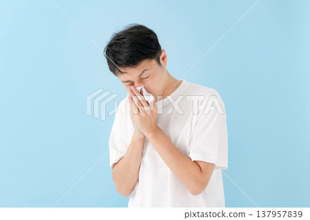 Male, runny nose, allergy 137957839