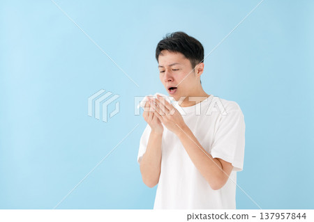 Male, runny nose, allergy Male, runny nose, allergy 137957844