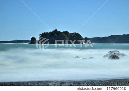 Kowloon Island [Koza, Kushimoto-cho, Higashimuro-gun, Wakayama Prefecture] 137960918