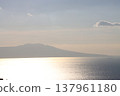 從伊豆高原看到的日出和大海。 137961180