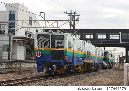 Track maintenance vehicles Track maintenance vehicles 137963279