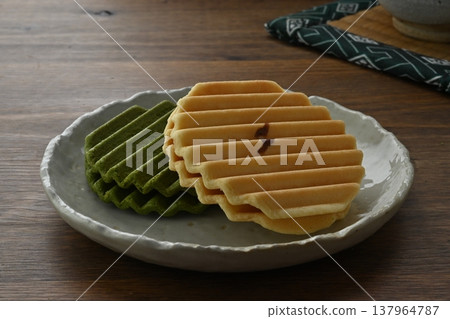 Fukuto Rice Crackers 137964787