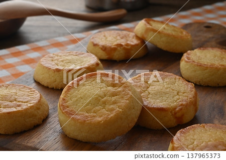Confetti Galette Bretonne 137965373