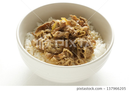 牛肉飯 137966205