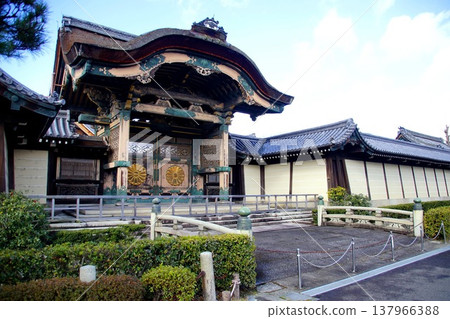 京都府,東本願寺,菊花門/皇使門(國家註冊有形文化財產),京都市下京區常磐町,2022年2月,京都府 京都府,東本願寺,菊花門/皇使門(國家註冊有形文化財產),京都市下京區常磐町,2022年2月,京都府 137966388