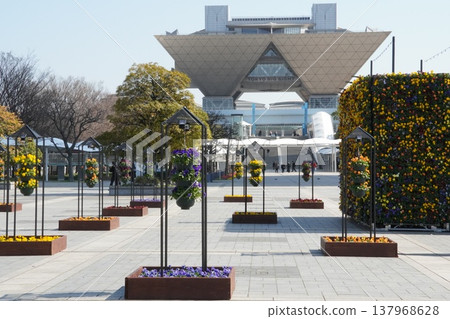 從石光廣場眺望東京國際展覽中心 從石光廣場眺望東京國際展覽中心 137968628