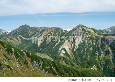 [Northern Alps] View towards Washiba-dake from the summit of Sugoroku-dake 137980704