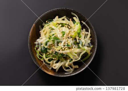 漂白的三葉 漂白的三葉 137981728