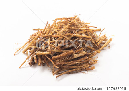 (From Iwate Prefecture) Root Mitsuba (Japanese parsley) (From Iwate Prefecture) Root Mitsuba (Japanese parsley) 137982016