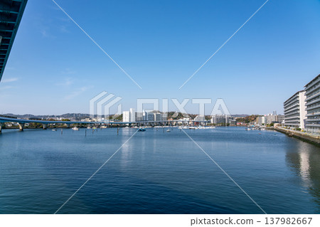 【神奈川縣】晴朗天氣下的枚方灣街景（2026年3月） 137982667