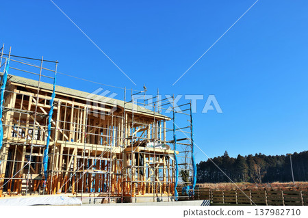 房子正在建設中 137982710