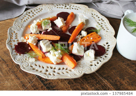 beet, salad, vegetable 137985484