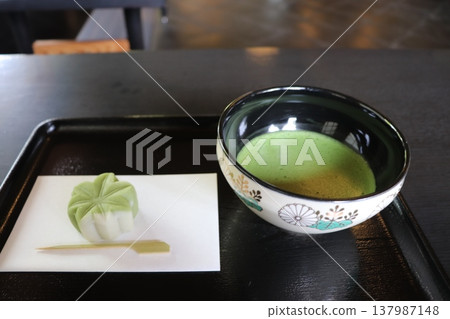 抹茶和日本糖果 137987148